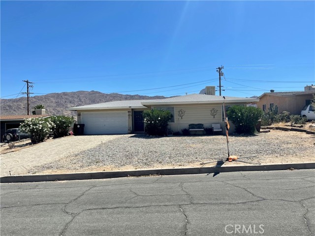 Detail Gallery Image 1 of 1 For 73449 Yucca Ave, Twentynine Palms,  CA 92277 - 2 Beds | 1 Baths