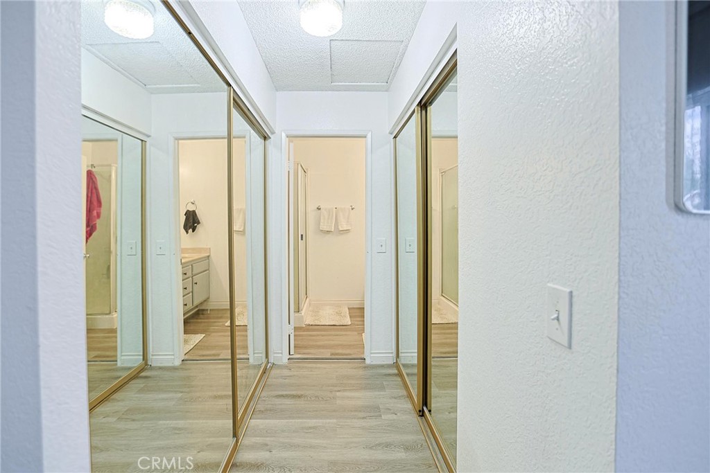 https://media.crmls.org/medias/102d5c29-1127-4b89-b43d-a1c52d91c6d1.jpg?preset=X-Large