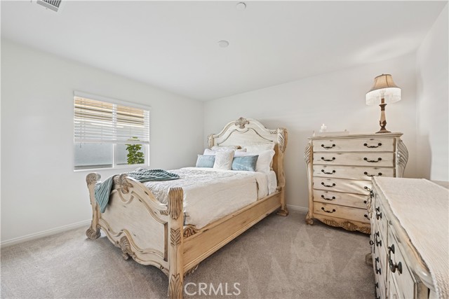 5032 Amalfi Way, Oxnard CA: https://media.crmls.org/medias/102dccf7-f768-4891-8489-08e8e2131d86.jpg