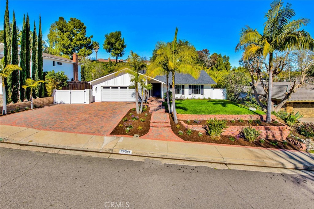 26741 Estanciero Drive