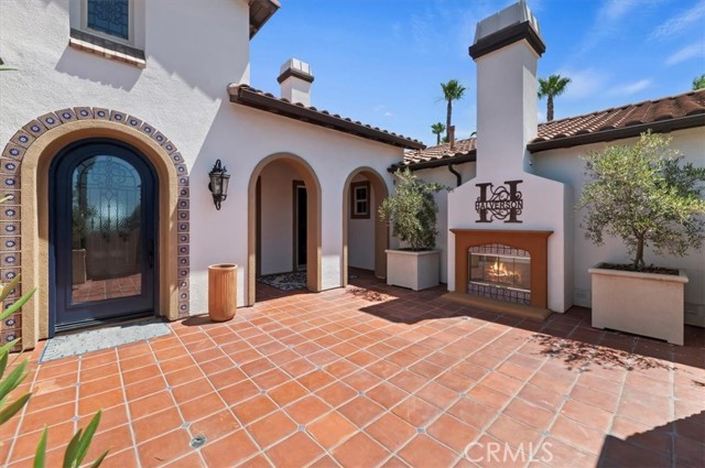 16850 Nandina Avenue, Riverside CA: https://media.crmls.org/medias/102f2e5c-f42b-4933-93db-604201ce0b6b.jpg