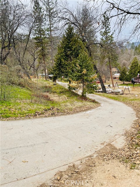 489 Cedar Brook, California Hot Springs CA: https://media.crmls.org/medias/102f8a24-06da-4f45-8f8a-bf3ea151411b.jpg