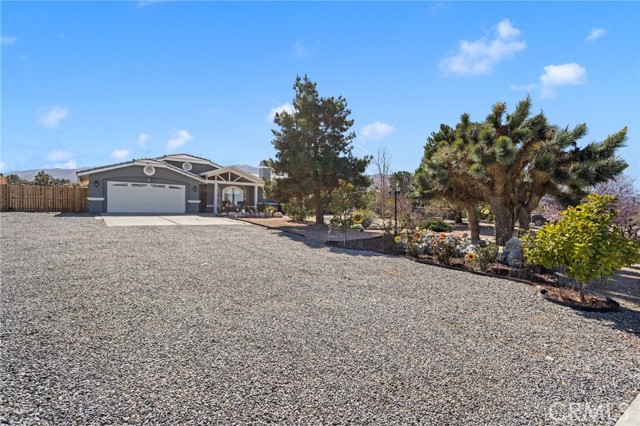 Detail Gallery Image 8 of 59 For 1237 Mono, Pinon Hills,  CA 92372 - 3 Beds | 2 Baths