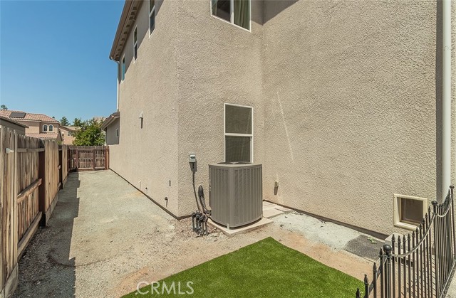 Detail Gallery Image 49 of 53 For 1523 N Ryan Ave, Clovis,  CA 93619 - 5 Beds | 4 Baths