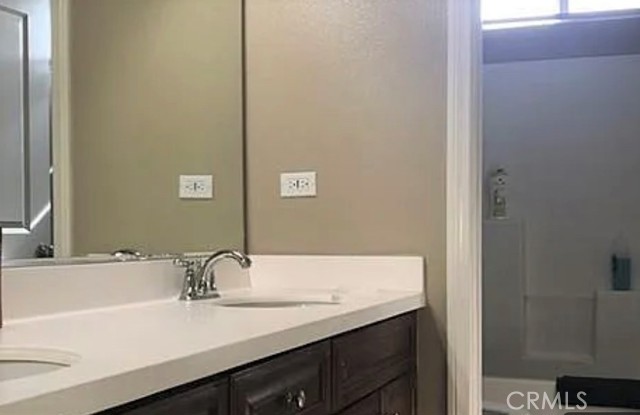Detail Gallery Image 7 of 13 For 14559 Norfolk Ave, Chino,  CA 91710 - 4 Beds | 3 Baths