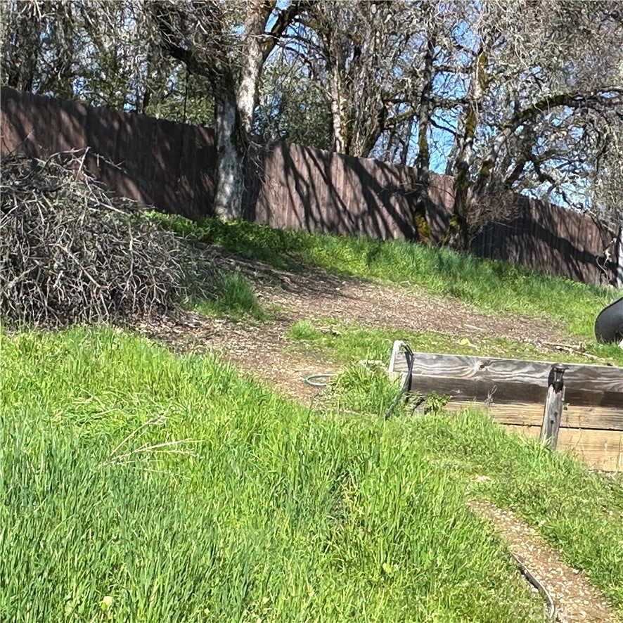 https://media.crmls.org/medias/1031047d-652e-422a-874f-5a3510df484a.jpg?preset=X-Large