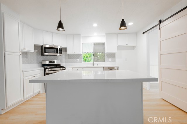Detail Gallery Image 10 of 31 For 24762 Wendell Dr, Hemet,  CA 92544 - 3 Beds | 2 Baths