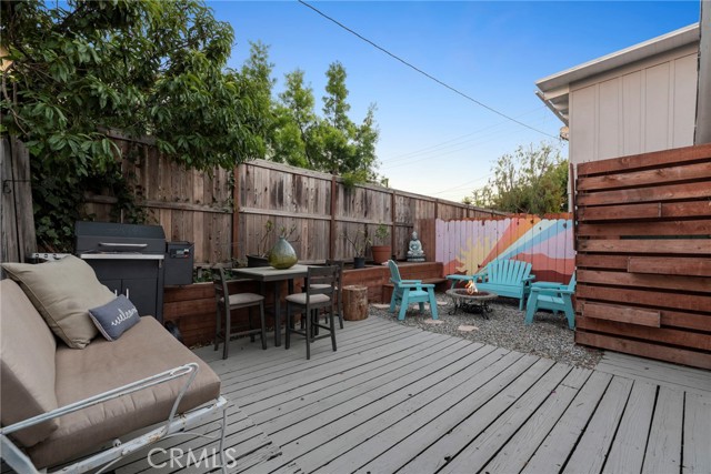 1108 1st Place, Hermosa Beach, California 90254, 3 Bedrooms Bedrooms, ,2 BathroomsBathrooms,Residential,Sold,1st,SB22157669