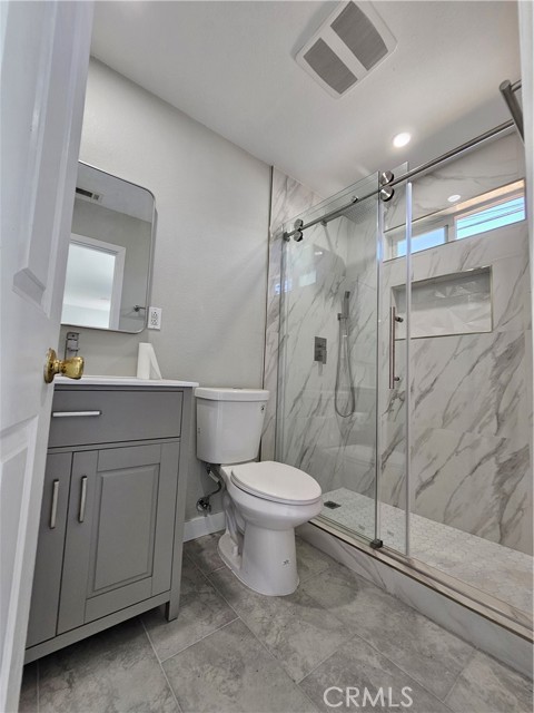 11881 Old Fashion Way, Garden Grove CA: https://media.crmls.org/medias/103303b9-5458-4946-8639-410587c068f0.jpg