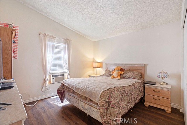 11676 11676 Acanthus, Phelan CA: https://media.crmls.org/medias/10333d1c-4401-4020-9667-8f9885cc3503.jpg