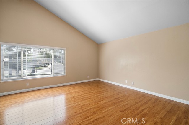 21572 Via Invierno, Lake Forest CA: https://media.crmls.org/medias/10347cac-e057-4498-9851-001a5192f154.jpg