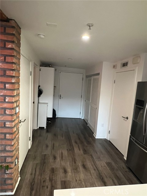 4215 Glencoe Avenue, Marina del Rey CA: https://media.crmls.org/medias/10351d6c-4c82-4894-891e-2760510ca275.jpg