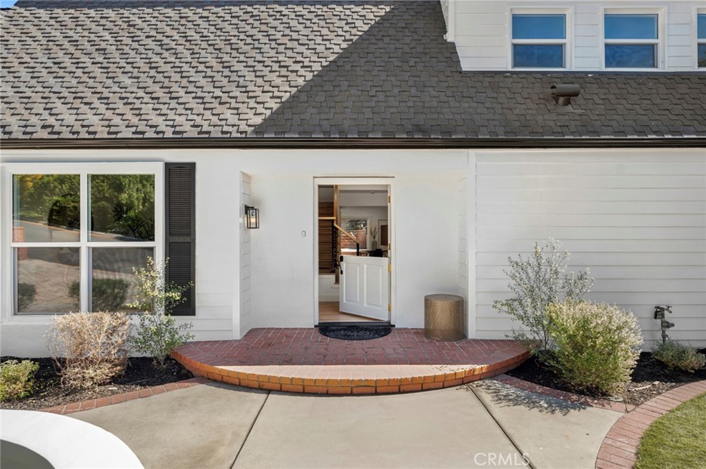 MLS #OC25245690 image #3