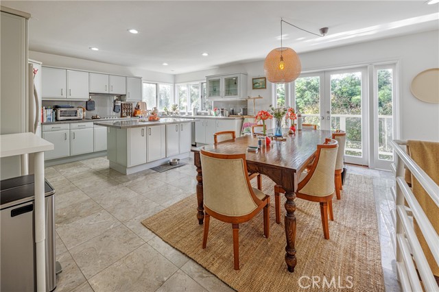 Detail Gallery Image 6 of 17 For 548 Agate St, Laguna Beach,  CA 92651 - 3 Beds | 3 Baths