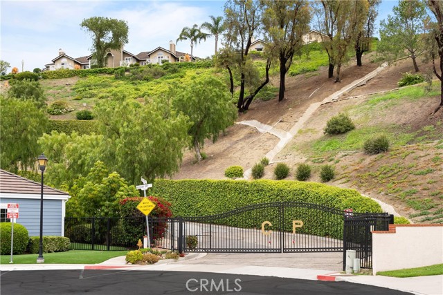 Detail Gallery Image 38 of 48 For 740 S Crown Pointe Dr, Anaheim Hills,  CA 92807 - 3 Beds | 2/1 Baths