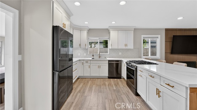 Detail Gallery Image 9 of 48 For 1624 La Paloma, Placentia,  CA 92870 - 4 Beds | 3 Baths