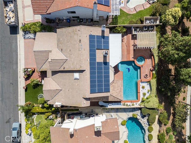 18200 Sandringham Court, Porter Ranch CA: https://media.crmls.org/medias/10369c77-87b9-429f-953d-600033851e80.jpg