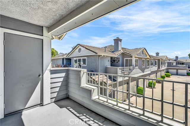 6631 Laurelton Lane, Chino Hills CA: https://media.crmls.org/medias/1036a389-3b0e-40b5-8f0c-f254099ee271.jpg