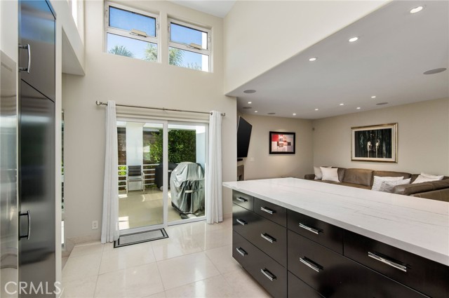 Detail Gallery Image 15 of 40 For 818 Hillcrest Dr, Laguna Beach,  CA 92651 - 4 Beds | 3/1 Baths