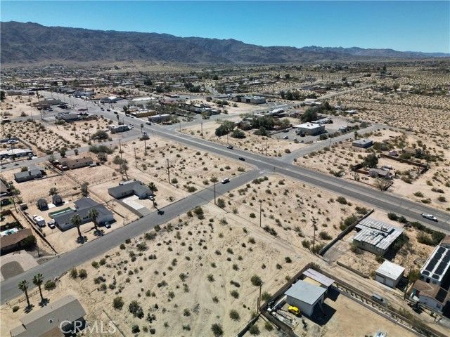 73735 Manana Drive, 29 Palms CA: https://media.crmls.org/medias/1036dd0e-d759-41fb-af43-b0b98393d555.jpg