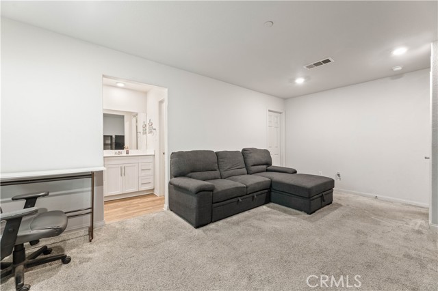 Detail Gallery Image 8 of 61 For 1208 Dock, Harbor City,  CA 90710 - 4 Beds | 4 Baths