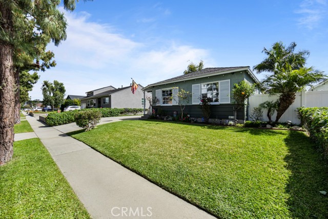 Image 2 for 5338 Premiere Ave, Lakewood, CA 90712