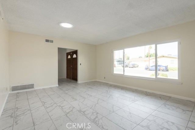 Detail Gallery Image 7 of 35 For 205 E Wabash St, Rialto,  CA 92376 - 3 Beds | 2 Baths