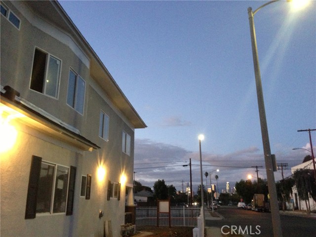 Detail Gallery Image 38 of 38 For 956 E 43rd, Los Angeles,  CA 90011 - 2 Beds | 1 Baths