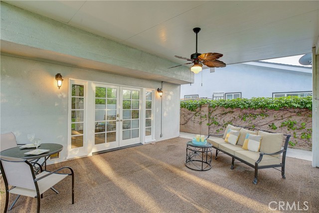 Detail Gallery Image 7 of 57 For 2518 N Greenbrier St, Santa Ana,  CA 92706 - 4 Beds | 2/1 Baths