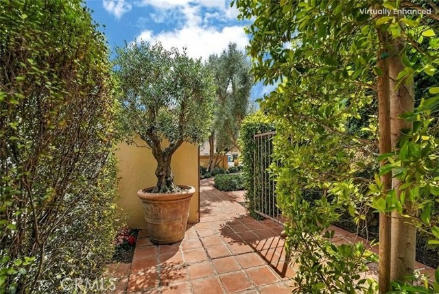 Detail Gallery Image 4 of 32 For 23039 Park Privado, Calabasas,  CA 91302 - 3 Beds | 3 Baths