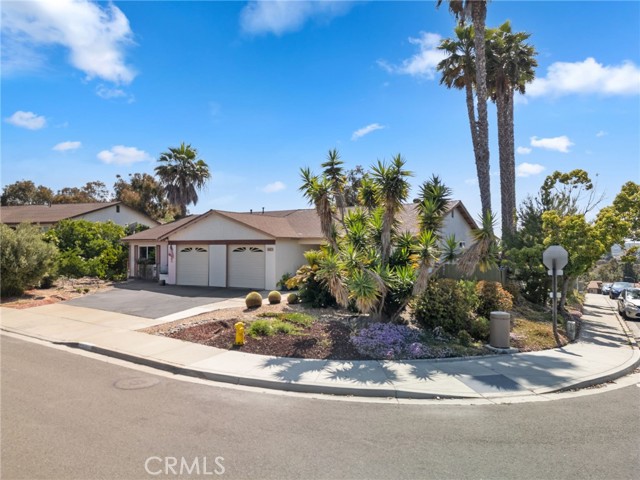 301 San Dimas Avenue, Oceanside, California 92057, 2 Bedrooms Bedrooms, ,2 BathroomsBathrooms,Residential,For Sale,San Dimas Avenue,SW24114512