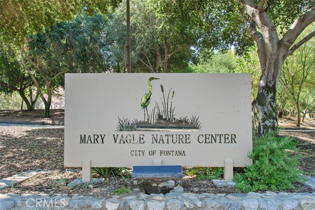 11467 Aberdeen Drive, Fontana CA: https://media.crmls.org/medias/103ba868-fabc-49de-9584-938e96c469c5.jpg