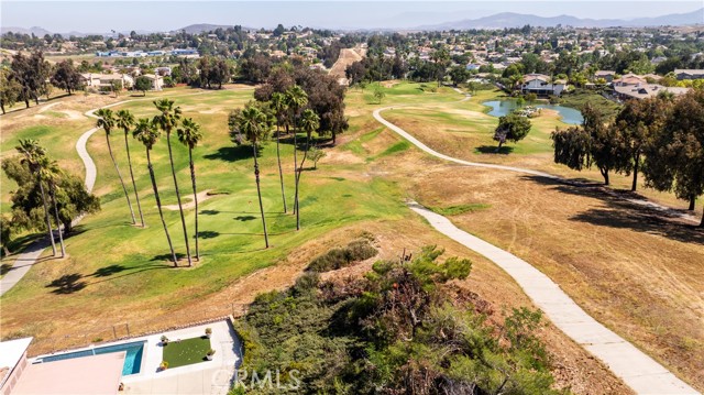 31465 Inverness Court, Temecula CA: https://media.crmls.org/medias/103c7534-aa27-41be-8c4a-36846be9da6c.jpg