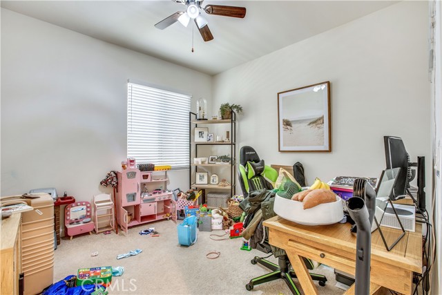 15730 Moonflower Avenue, Chino CA: https://media.crmls.org/medias/103c774c-9e1d-4a84-960b-cf93254285f1.jpg