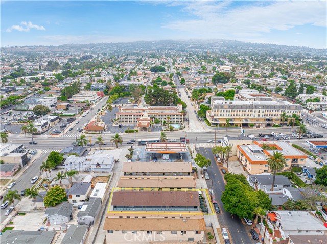 663 W 2nd Street, San Pedro CA: https://media.crmls.org/medias/103d23e1-70ad-45d7-a6d1-ed089504e394.jpg