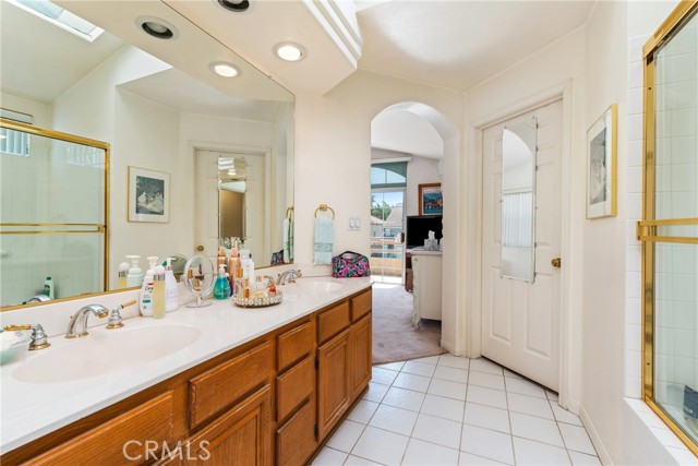 1227 Esteban Torres Drive, South El Monte CA: https://media.crmls.org/medias/103d2a0a-4da2-4e51-9912-92eca272f6bc.jpg