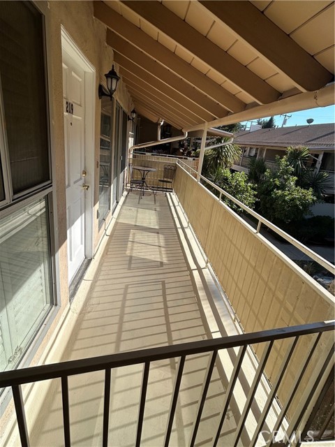 Detail Gallery Image 8 of 9 For 471 W Duarte Rd #219,  Arcadia,  CA 91007 - 2 Beds | 2 Baths