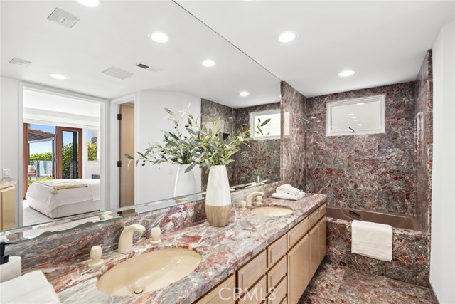 Detail Gallery Image 29 of 56 For 921 Gaviota Dr, Laguna Beach,  CA 92651 - 7 Beds | 7/1 Baths