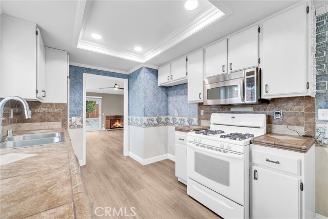 Detail Gallery Image 11 of 28 For 3901 San Lorenzo River, Ontario,  CA 91761 - 4 Beds | 2 Baths