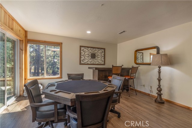 Detail Gallery Image 9 of 53 For 42518 Gold Rush Dr, Big Bear Lake,  CA 92315 - 5 Beds | 6/2 Baths