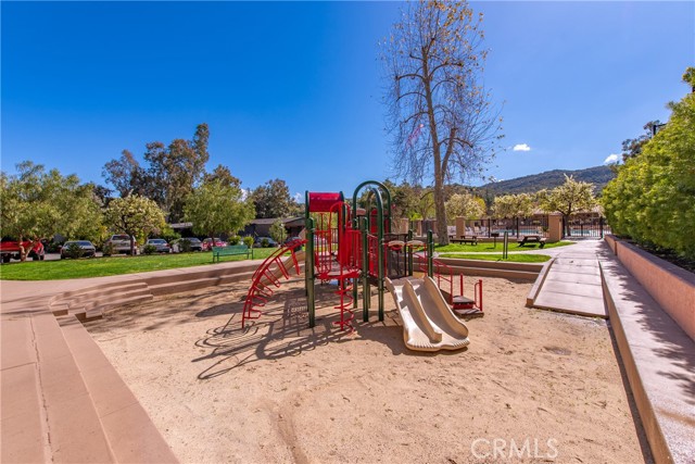 Detail Gallery Image 20 of 40 For 23777 Mulholland Hwy #137,  Calabasas,  CA 91302 - 3 Beds | 2 Baths