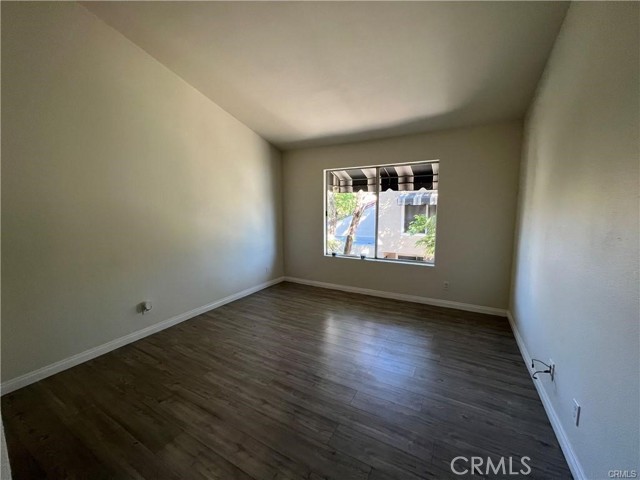 193 Stanford Court, Irvine CA: https://media.crmls.org/medias/10408073-8f83-45d5-a1e9-d9c1b67fe8c0.jpg