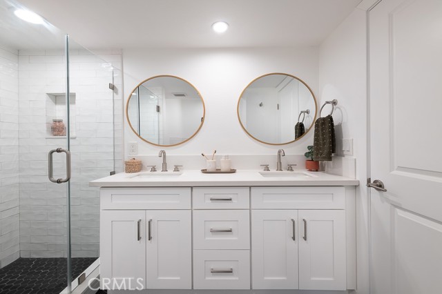 Detail Gallery Image 29 of 35 For 839 Larrabee St #6,  West Hollywood,  CA 90069 - 2 Beds | 2/1 Baths