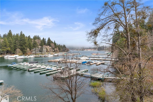 Detail Gallery Image 42 of 69 For 27459 North Bay Rd, Lake Arrowhead,  CA 92352 - 4 Beds | 3 Baths