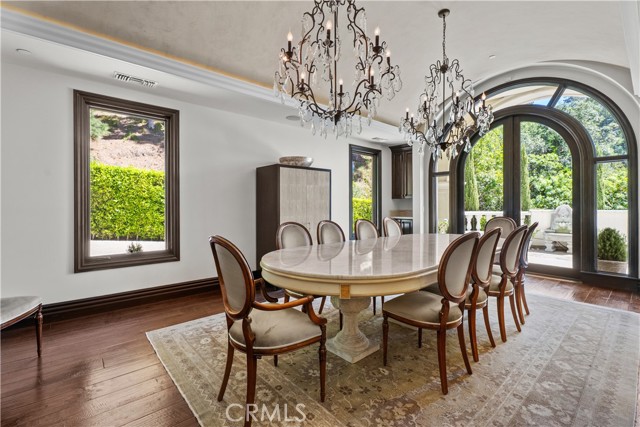 Detail Gallery Image 10 of 41 For 1210 Chantilly, Los Angeles,  CA 90077 - 6 Beds | 8 Baths