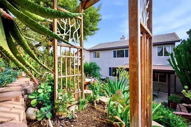 Detail Gallery Image 46 of 58 For 14666 Ontario Cir, Fontana,  CA 92336 - 4 Beds | 2/1 Baths