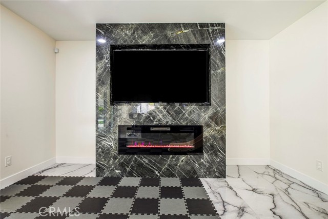 20128 Cavern Court, Saugus CA: https://media.crmls.org/medias/1042d1c4-7c50-462c-bd46-229894fbe7ee.jpg