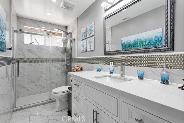 13046 Bermuda Dunes Drive, Victorville CA: https://media.crmls.org/medias/10449f49-fe9f-46f8-8f67-c7fd029eb856.jpg
