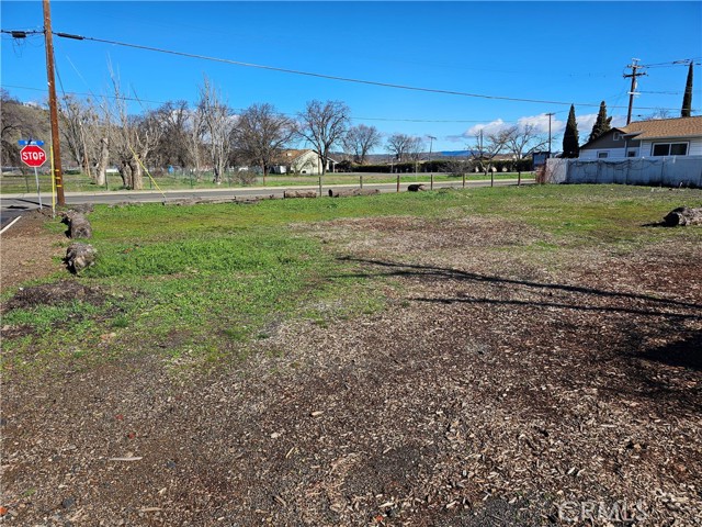 Detail Gallery Image 10 of 12 For 3516 Cypress, Clearlake,  CA 95422 - – Beds | – Baths