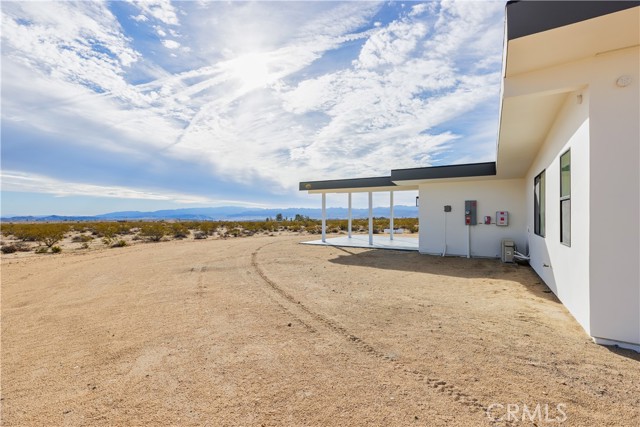 Detail Gallery Image 8 of 56 For 62126 Starlight St, Joshua Tree,  CA 92252 - 3 Beds | 3 Baths